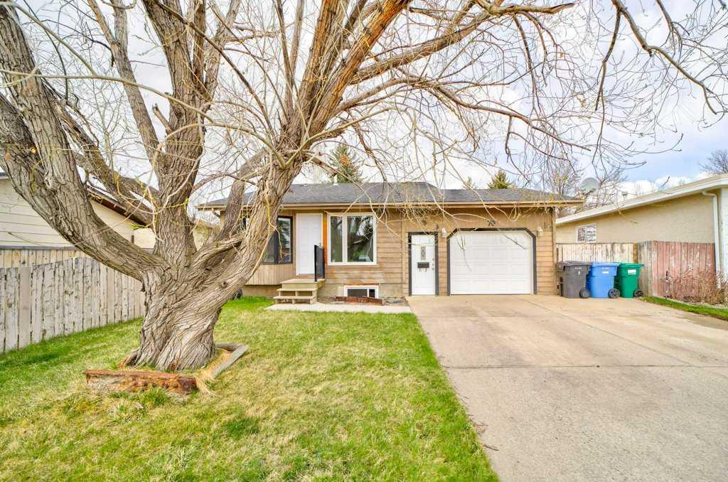 Second View of 70 Princeton Road W, Varsity Village, Lethbridge, Alberta, T1K 5A2