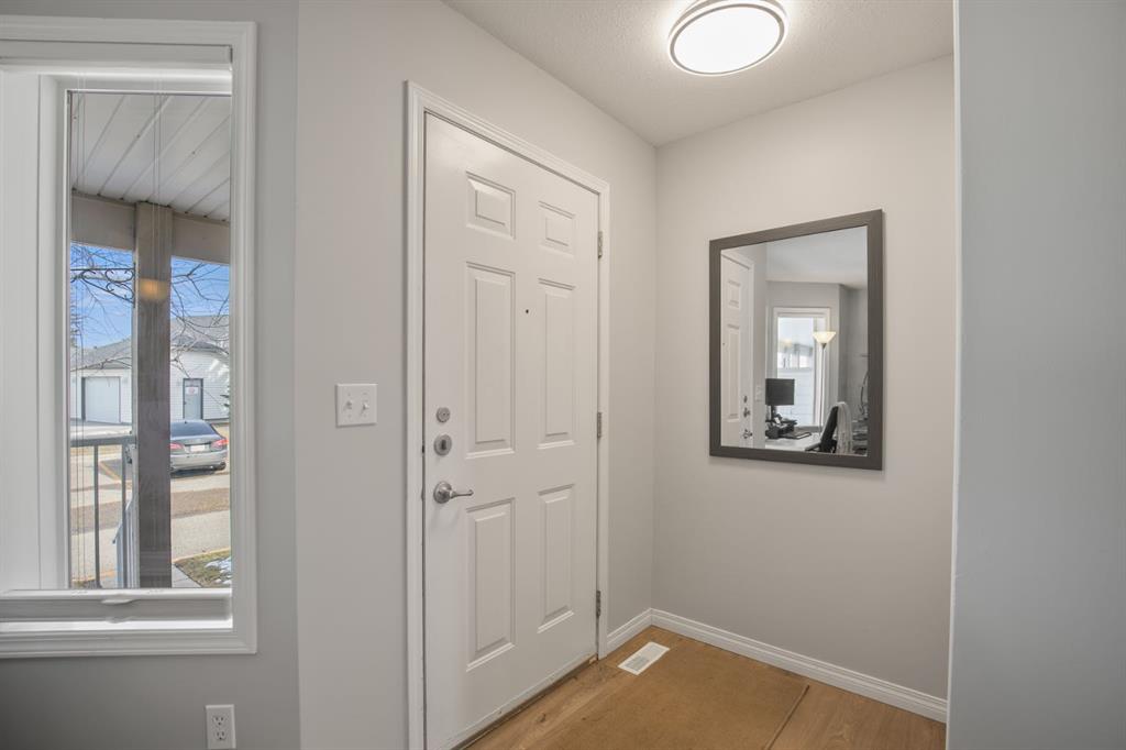 Third View of 37, 33 Donlevy Avenue , Davenport, Red Deer, Alberta, T4R 3B6