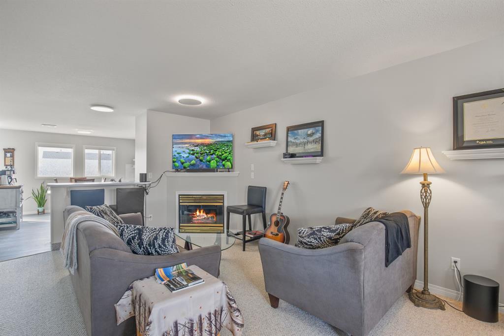 Fifth View of 37, 33 Donlevy Avenue , Davenport, Red Deer, Alberta, T4R 3B6