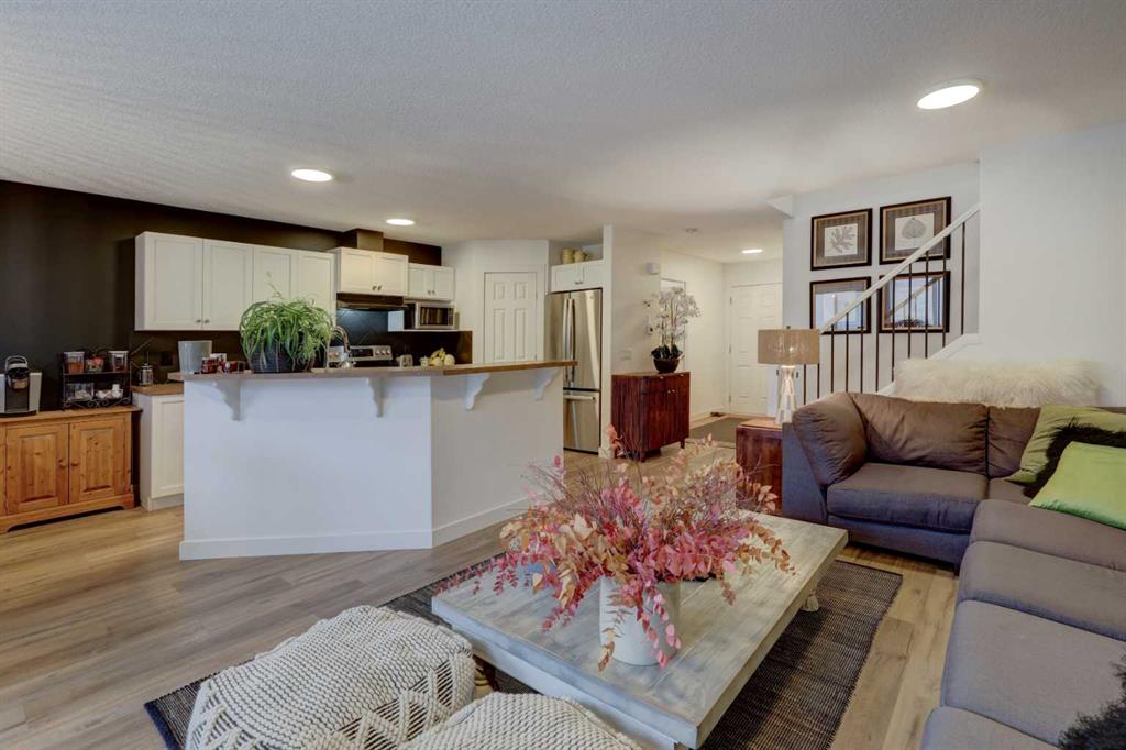 Third View of 90 Royal Crest Point NW, Royal Oak, Calgary, Alberta, T3G 5W5