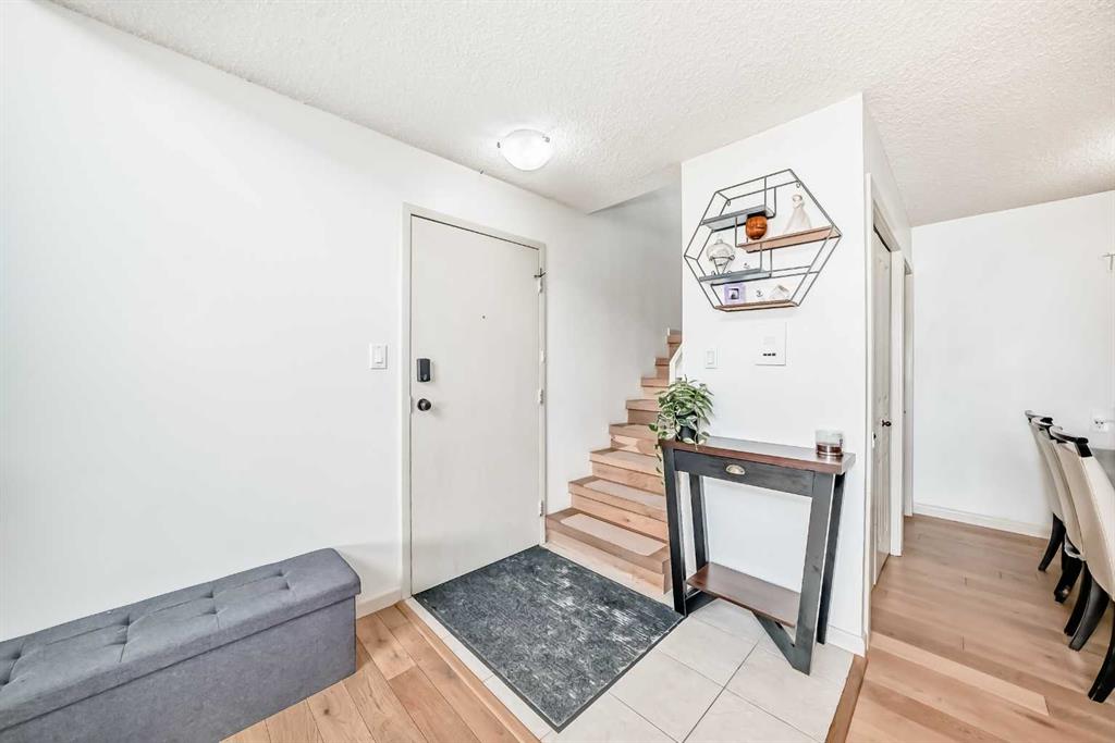 Fourth View of 633, 6400 Coach Hill Road SW, Coach Hill, Calgary, Alberta, T3H 1B8