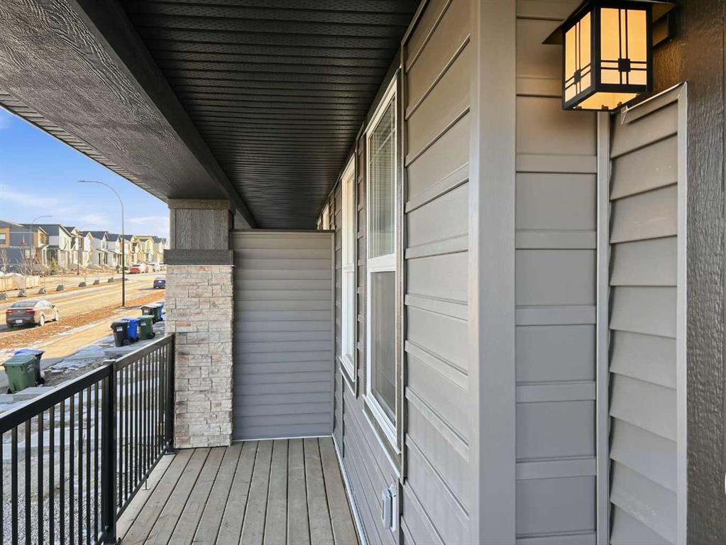 Fourth View of 125 Edith Gate NW, Glacier Ridge, Calgary, Alberta, T3R 1Z2