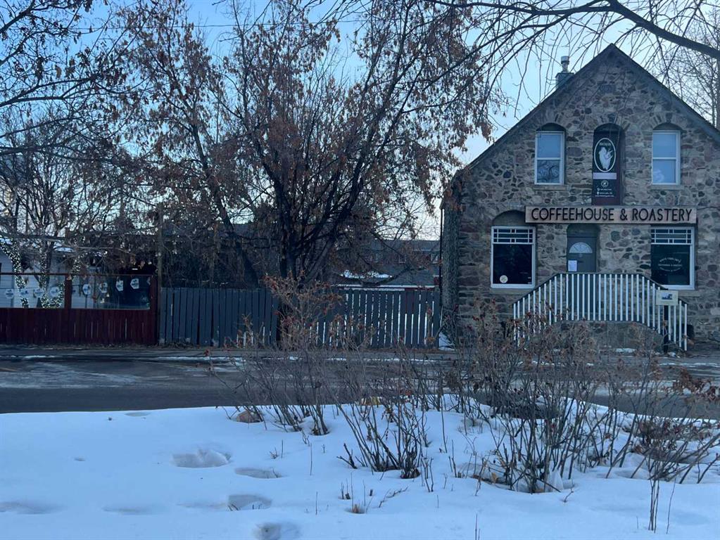 Third View of 5027 46 Street W, Cottage Area, Sylvan Lake, Alberta, T4S1R4