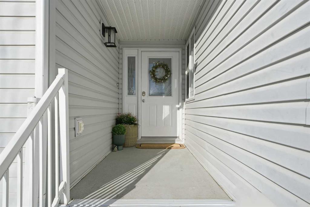 Third View of 534 Hillview Gate , Hillview Estates, Strathmore, Alberta, T1P 1Z6