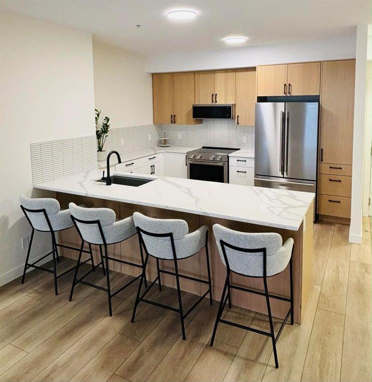 101, 160 Moberly Road , A2296098, Alberta,