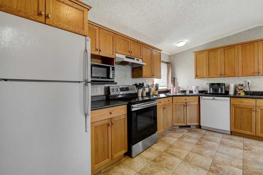 Fifth View of 254, 10615 88 Street , MH - Trumpeter Village, Grande Prairie, Alberta, T8X 1P5