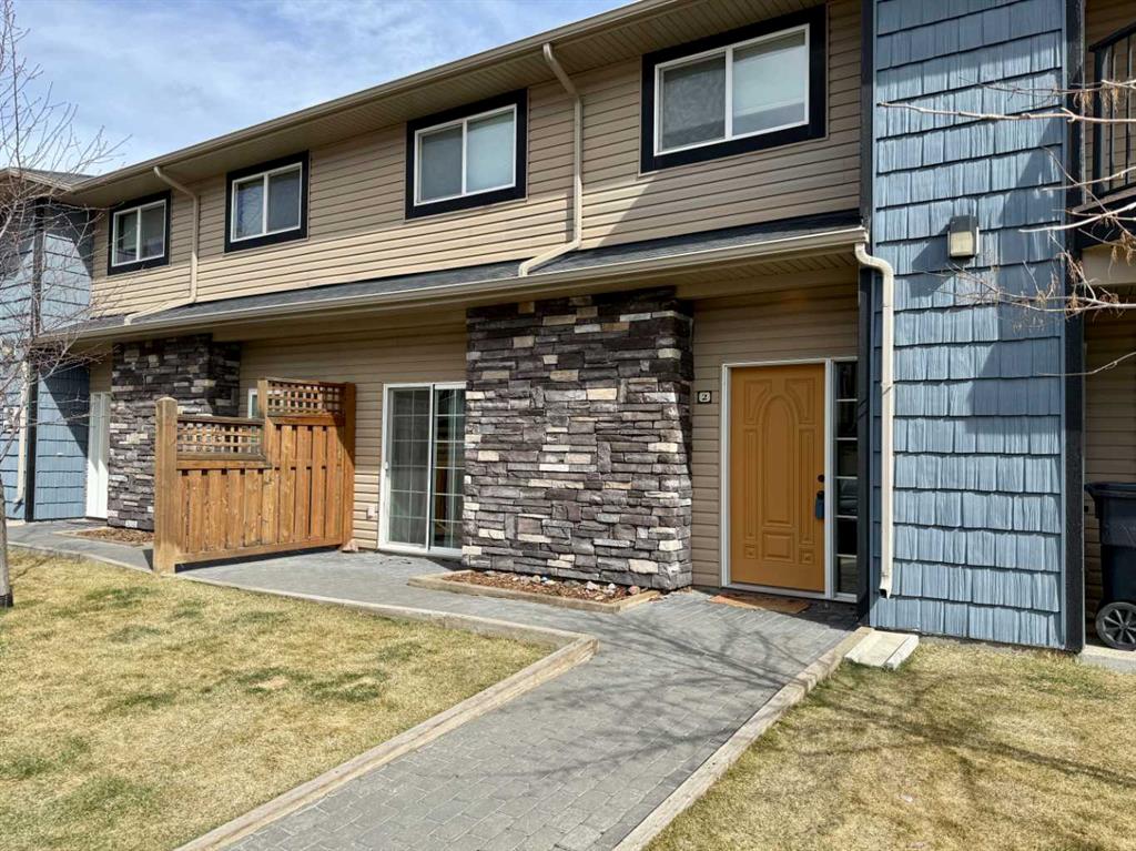 2, 899 Mt Sundance Manor W, A2296120, Alberta,