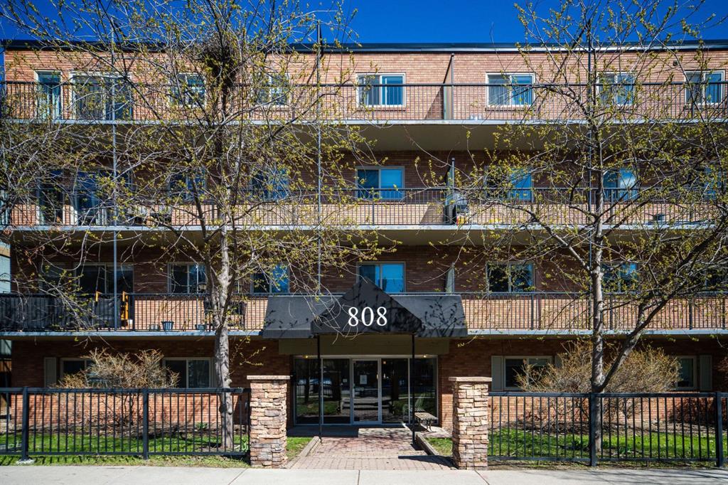 207, 808 Royal Avenue SW, A2296201, Alberta,