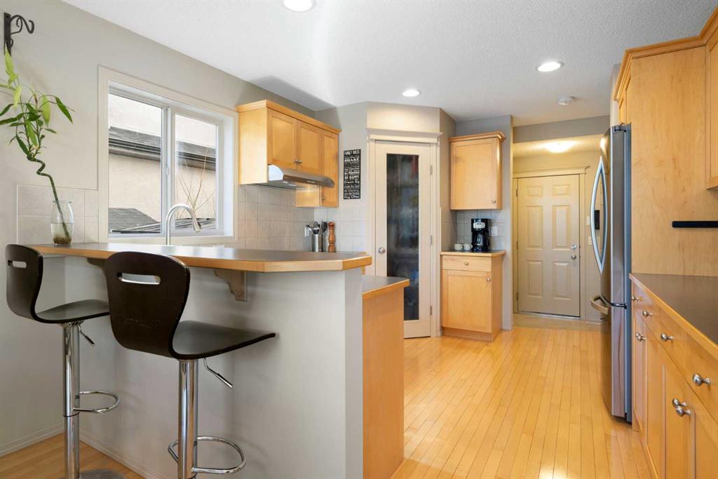 Third View of 28 West Springs Close SW, West Springs, Calgary, Alberta, T3H 5G6