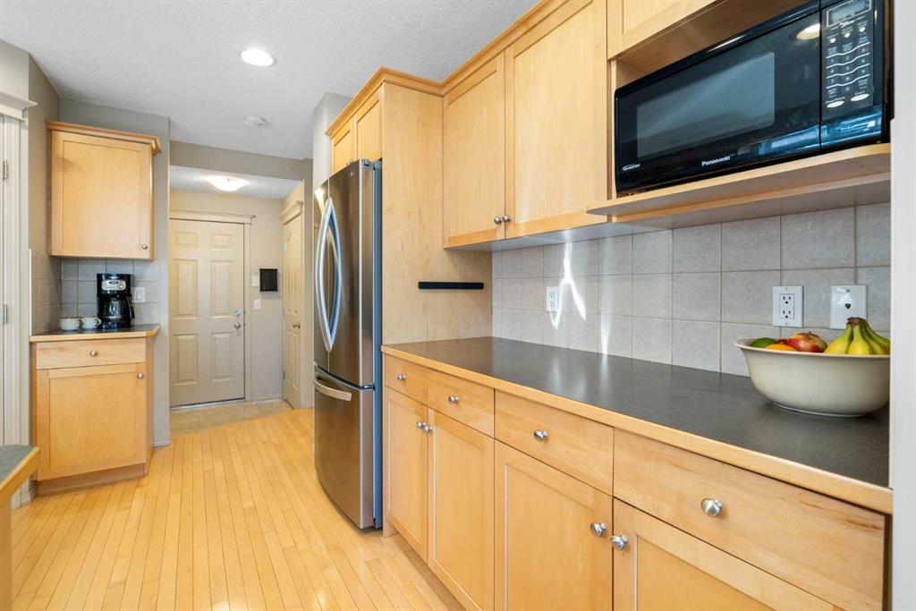 Fifth View of 28 West Springs Close SW, West Springs, Calgary, Alberta, T3H 5G6