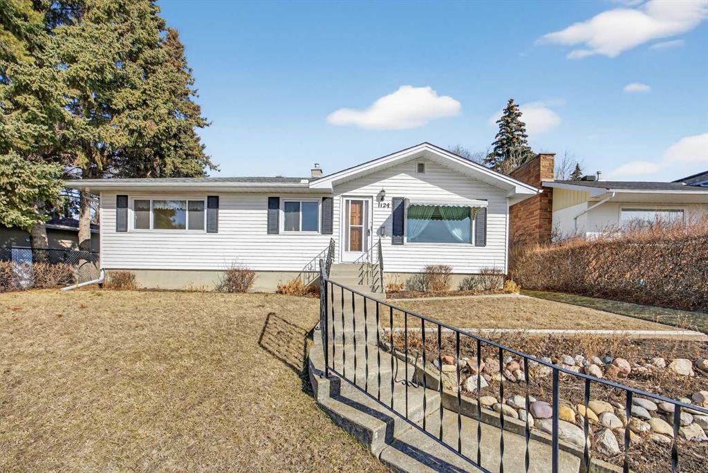 Second View of 1124 31 Avenue NW, Cambrian Heights, Calgary, Alberta, t2k 0a9