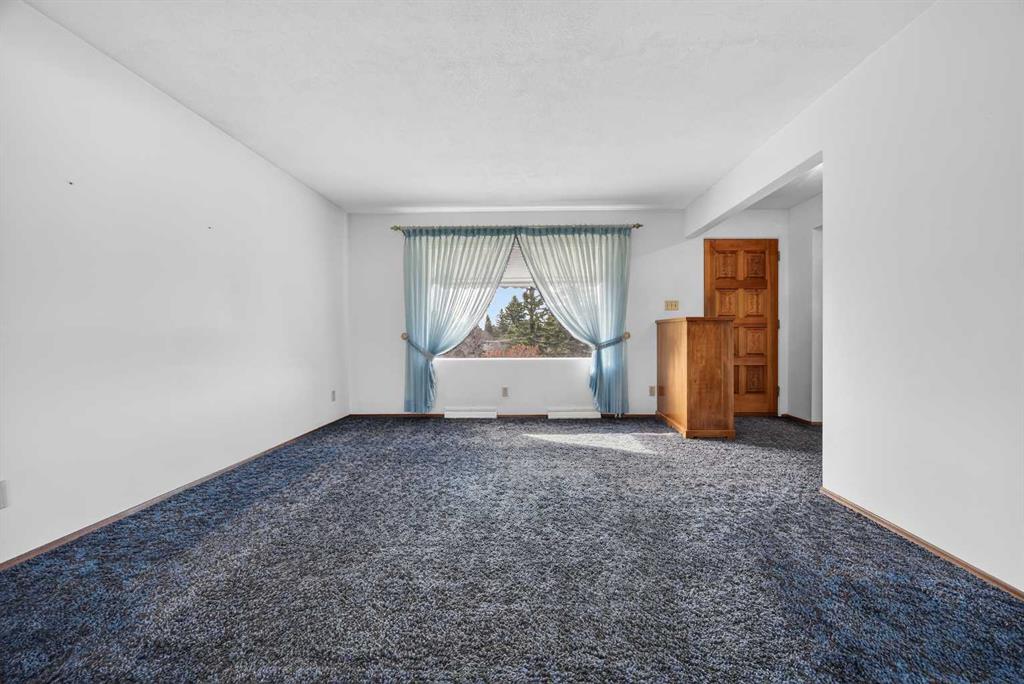 Fifth View of 1124 31 Avenue NW, Cambrian Heights, Calgary, Alberta, t2k 0a9