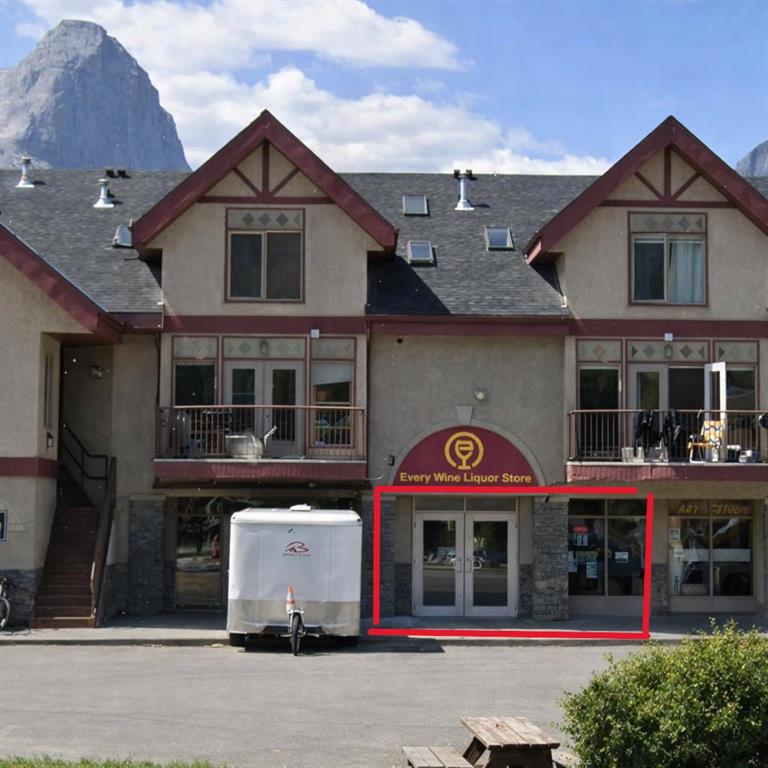 4, 1302 Bow Valley Trail , A2296323, Alberta,