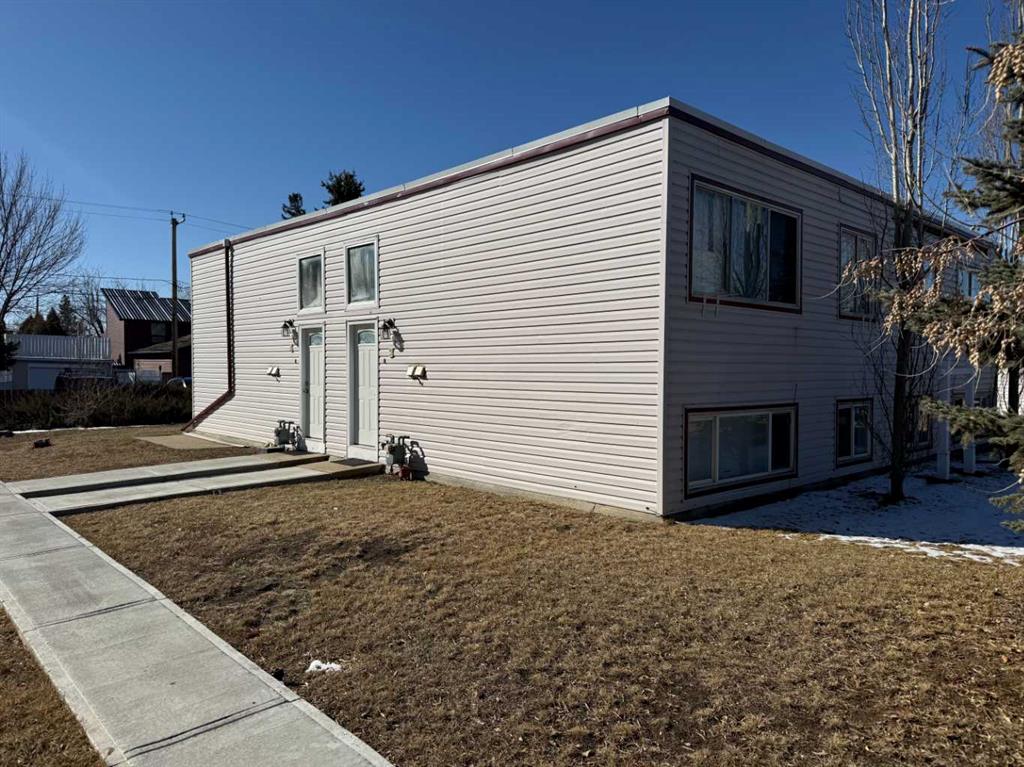 Fourth View of 1-4, 1019 Cassils Road W, West End, Brooks, Alberta, T1R 0C8