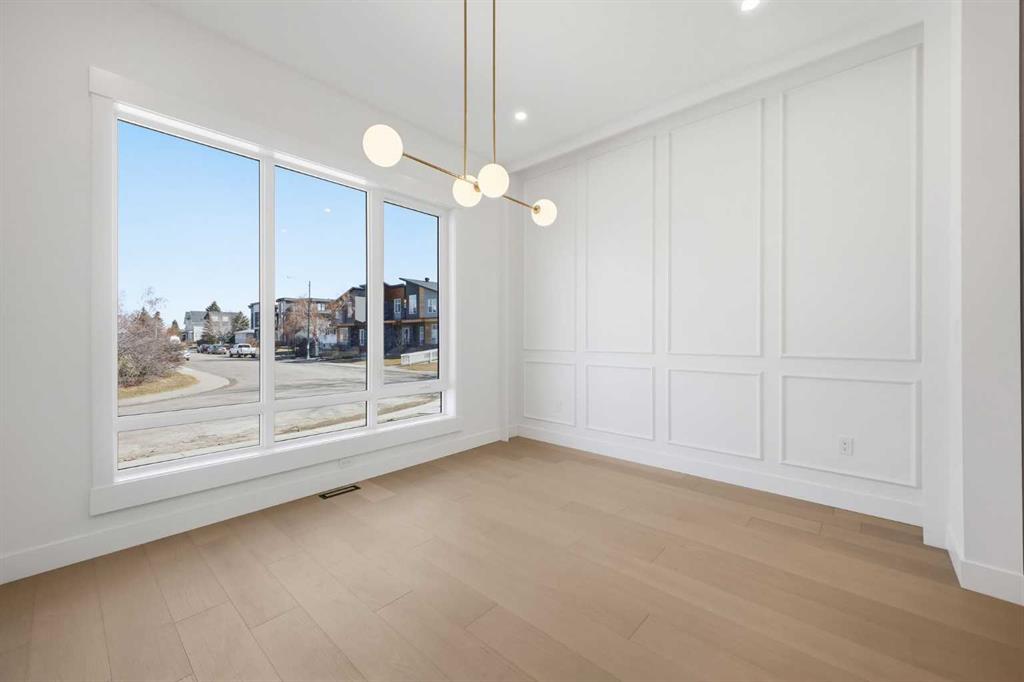 Fifth View of 2105 7 Street NE, Winston Heights/Mountview, Calgary, Alberta, T2E 4C7