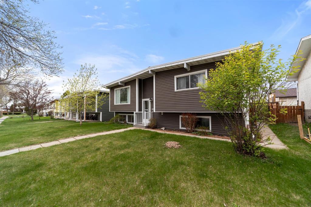 Third View of 6614 44B Avenue , Westmount, Camrose, Alberta, T4V 2V5