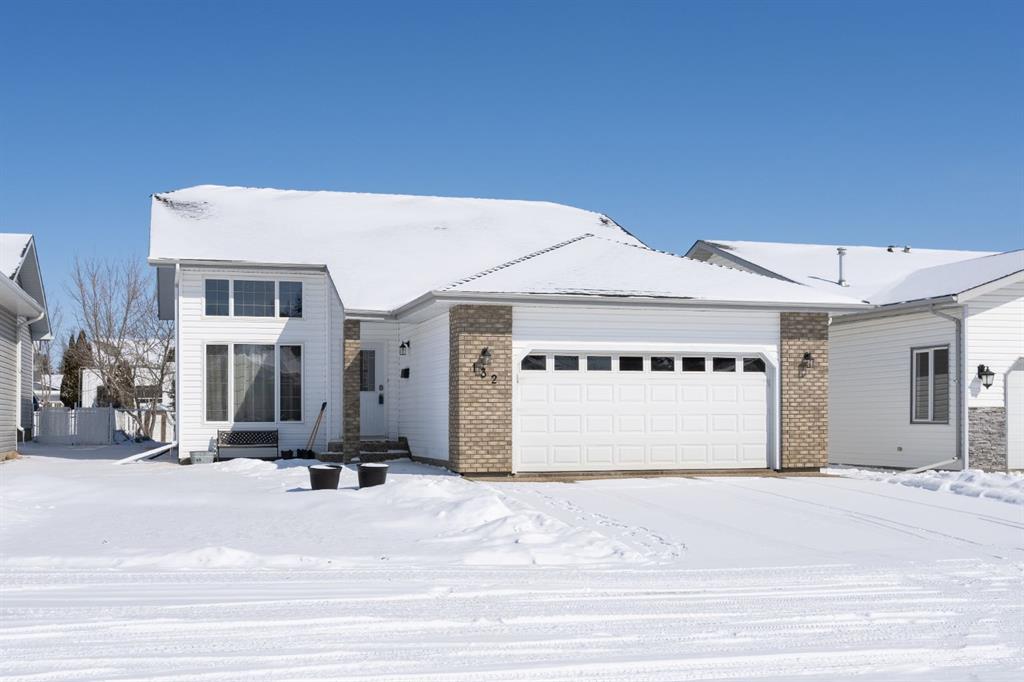 132 Edgewood Close , A2296403, Alberta,