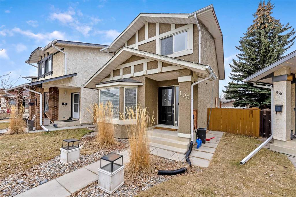 Third View of 100 Woodfield Green SW, Woodbine, Calgary, Alberta, T2W 3T9