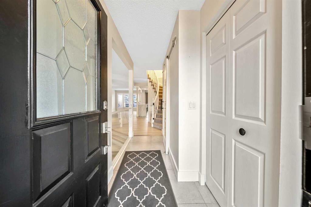 Fourth View of 100 Woodfield Green SW, Woodbine, Calgary, Alberta, T2W 3T9