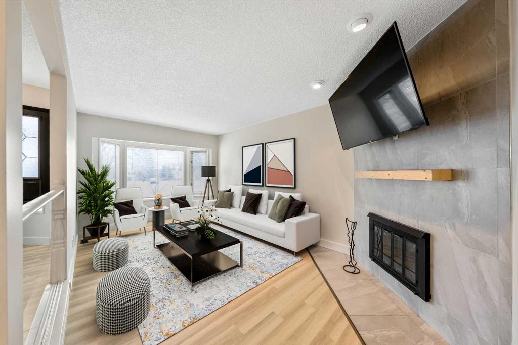 Fifth View of 100 Woodfield Green SW, Woodbine, Calgary, Alberta, T2W 3T9