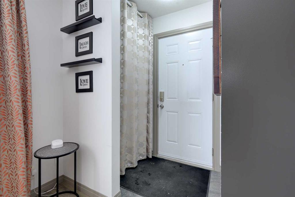 Fourth View of 33 Wells Street , West Park, Red Deer, Alberta, T4N 5Y2