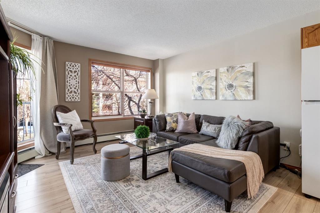 Fourth View of 101, 11 Somervale View SW, Somerset, Calgary, Alberta, T2Y 4A9