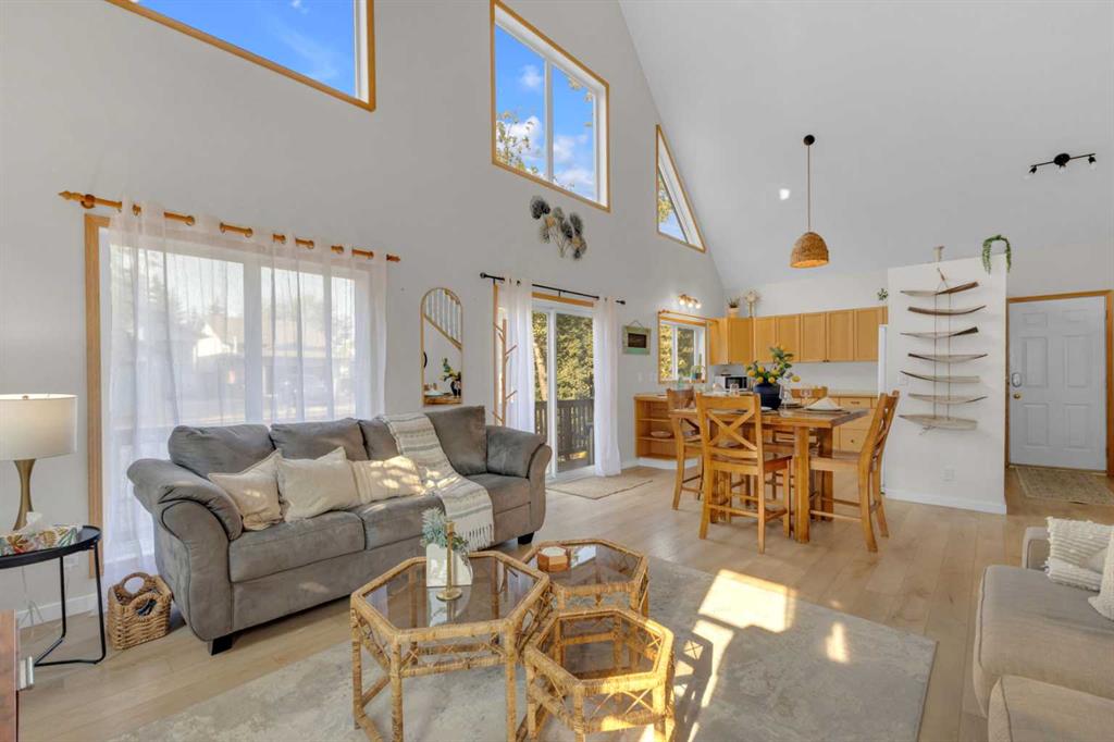 Fifth View of 5023 36 Street , Cottage Area, Sylvan Lake, Alberta, T4S 1B2