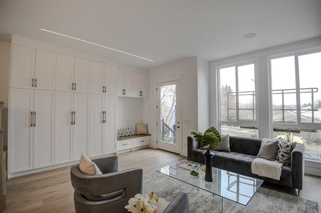 1317 21 Avenue NW, A2296658, Alberta,