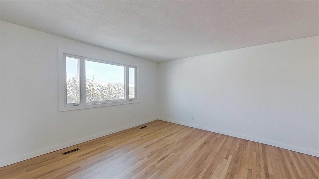 Fourth View of 2109 17 Avenue , NONE, Didsbury, Alberta, T0M0W0