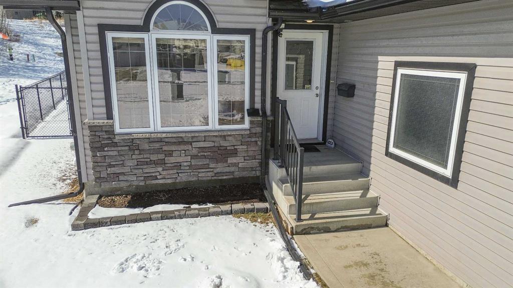 Fourth View of 5543 52 AvenueClose , Dodds Lake, Innisfail, Alberta, T4G 0A1
