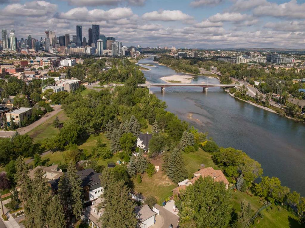 Fifth View of 10 Major Stewart Lane SE, Inglewood, Calgary, Alberta, T2G 5R6