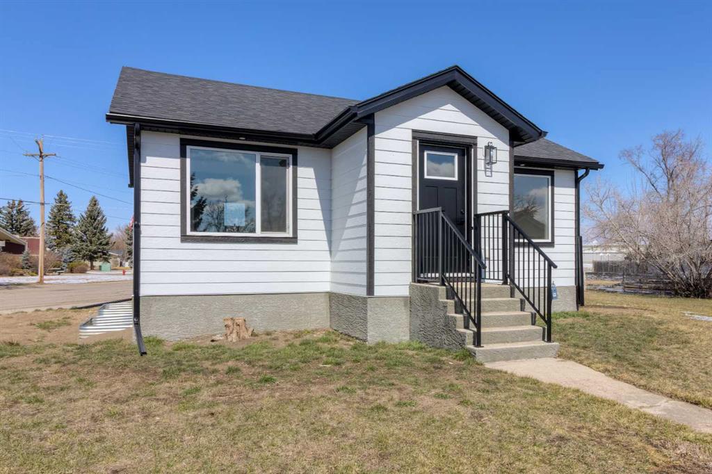 Second View of 656 Crescent Avenue , NONE, Picture Butte, Alberta, T0K 1V0