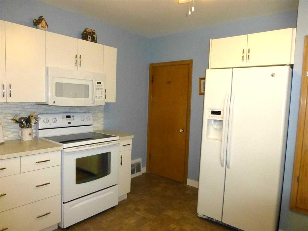 Fifth View of 2828 25A Street SW, Richmond, Calgary, Alberta, T3E 1Z6