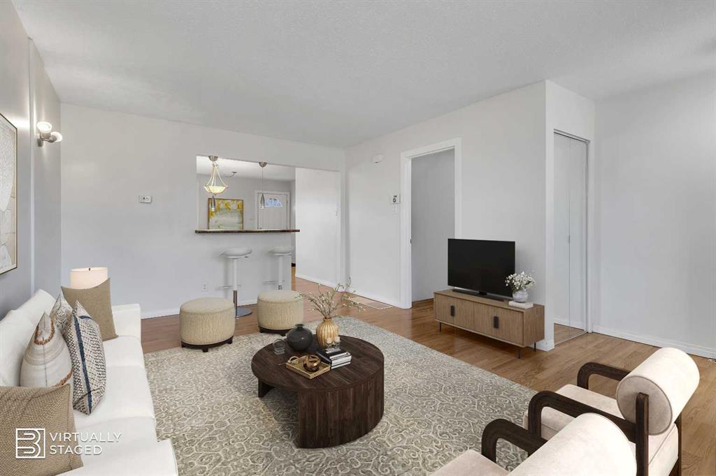 Fourth View of 314, 2211 19 Street NE, Vista Heights, Calgary, Alberta, T2E 4Y5