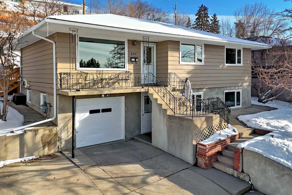 824 Bridge Crescent NE, A2296884, Alberta,