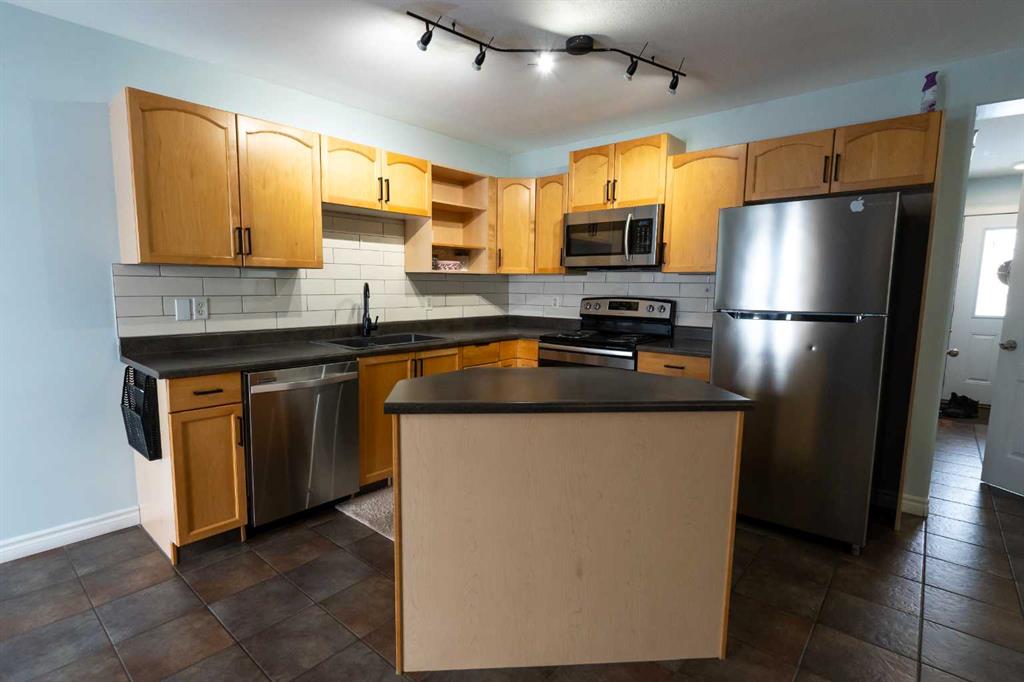 Fifth View of 10341 70 Avenue , Mission Heights, Grande Prairie, Alberta, T8W0A8