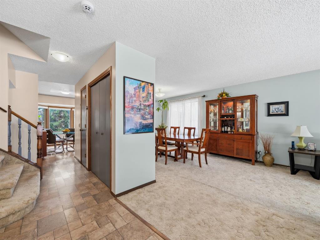 Fourth View of 19 Scenic Green NW, Scenic Acres, Calgary, Alberta, T3L 1A1