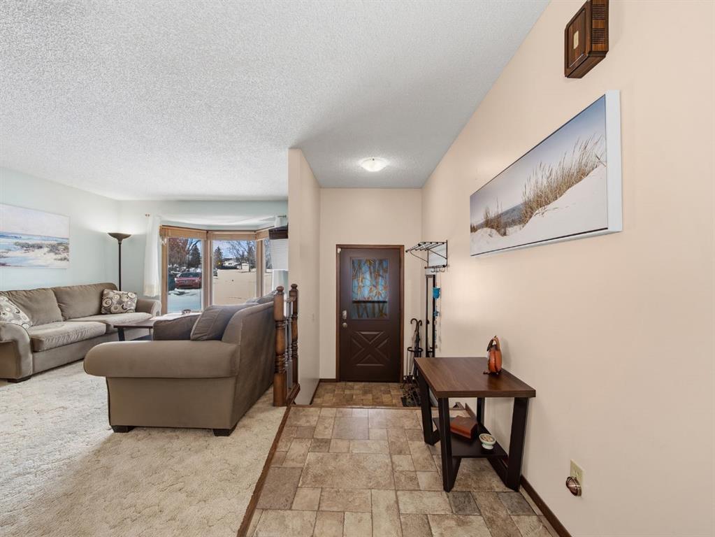 Fifth View of 19 Scenic Green NW, Scenic Acres, Calgary, Alberta, T3L 1A1