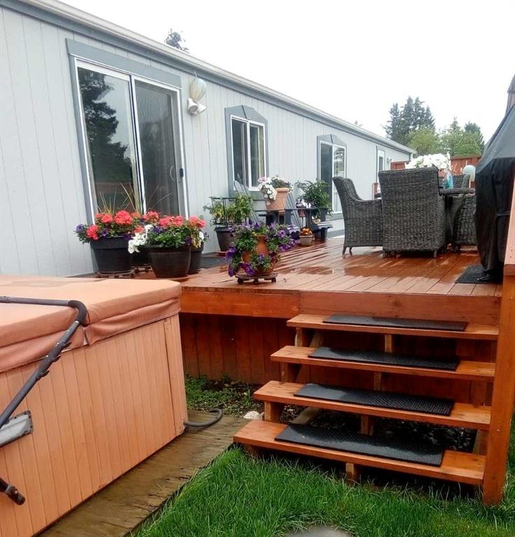 Fourth View of 247, 3223 83 Street NW, Greenwood/Greenbriar, Calgary, Alberta, T3B 5N5