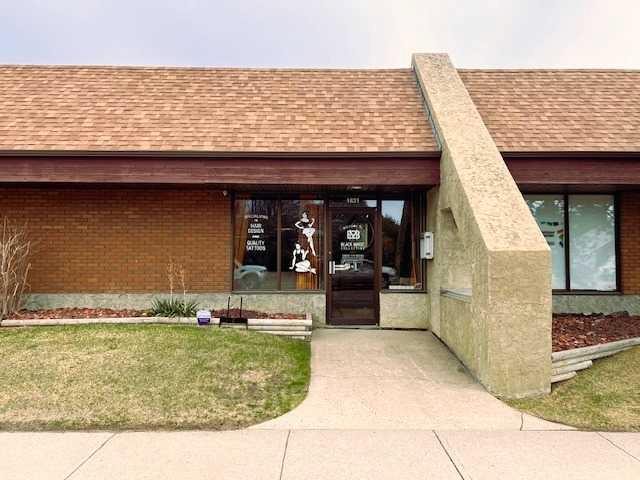 1631 Cedar Road S, A2297000, Alberta,