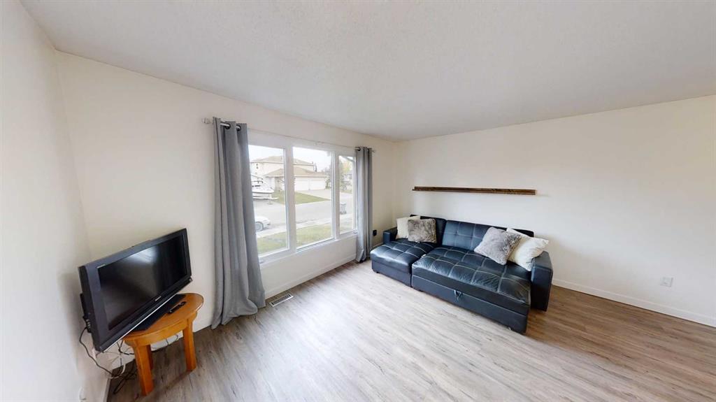 Third View of 9313 70 Avenue , Patterson Place, Grande Prairie, Alberta, T8V6C6