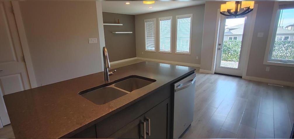 Fourth View of Main, 518 Devonia Road W, The Crossings, Lethbridge, Alberta, T1J 5J7