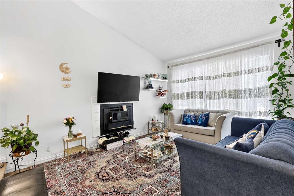 Fifth View of 236 Mckerrell Way SE, McKenzie Lake, Calgary, Alberta, T2Z 1N8