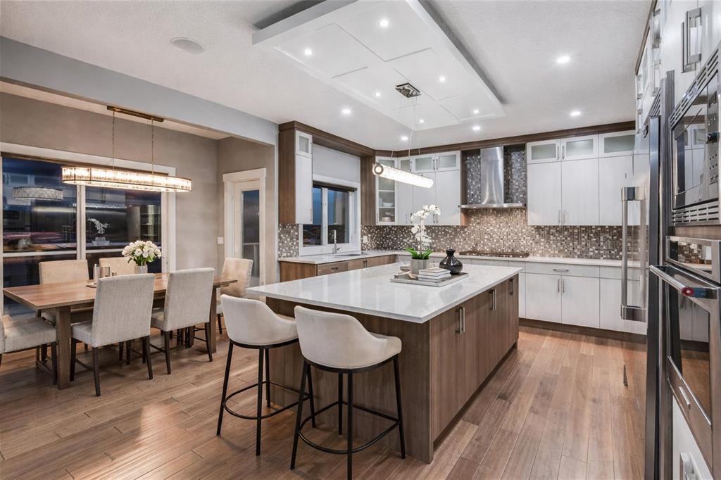 Fifth View of 302 Kinniburgh Rd  , Kinniburgh North, Chestermere, Alberta, T1X0Y6