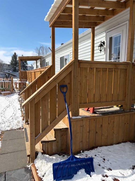 40, 5344 76 Street , A2297102, Alberta,