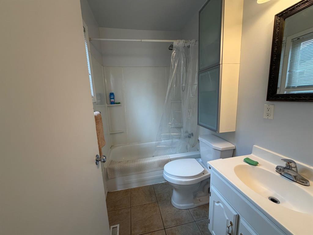 Fifth View of 460 3 Street SW, Bankview, Drumheller, Alberta, T0J0Y6