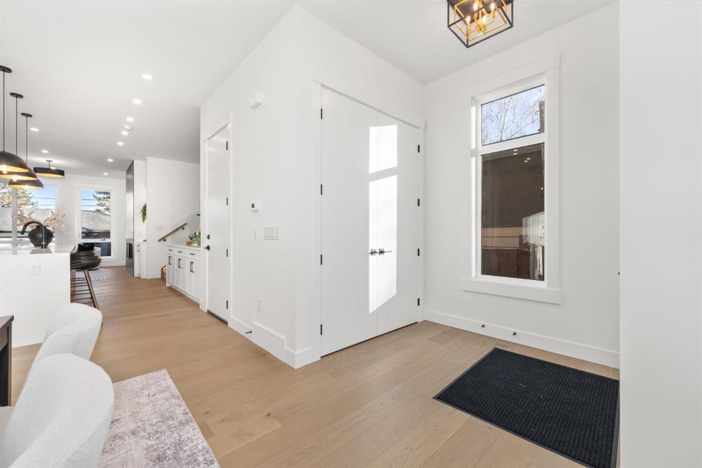 Fourth View of 1444 43 Street SW, Rosscarrock, Calgary, Alberta, T3C 2A2