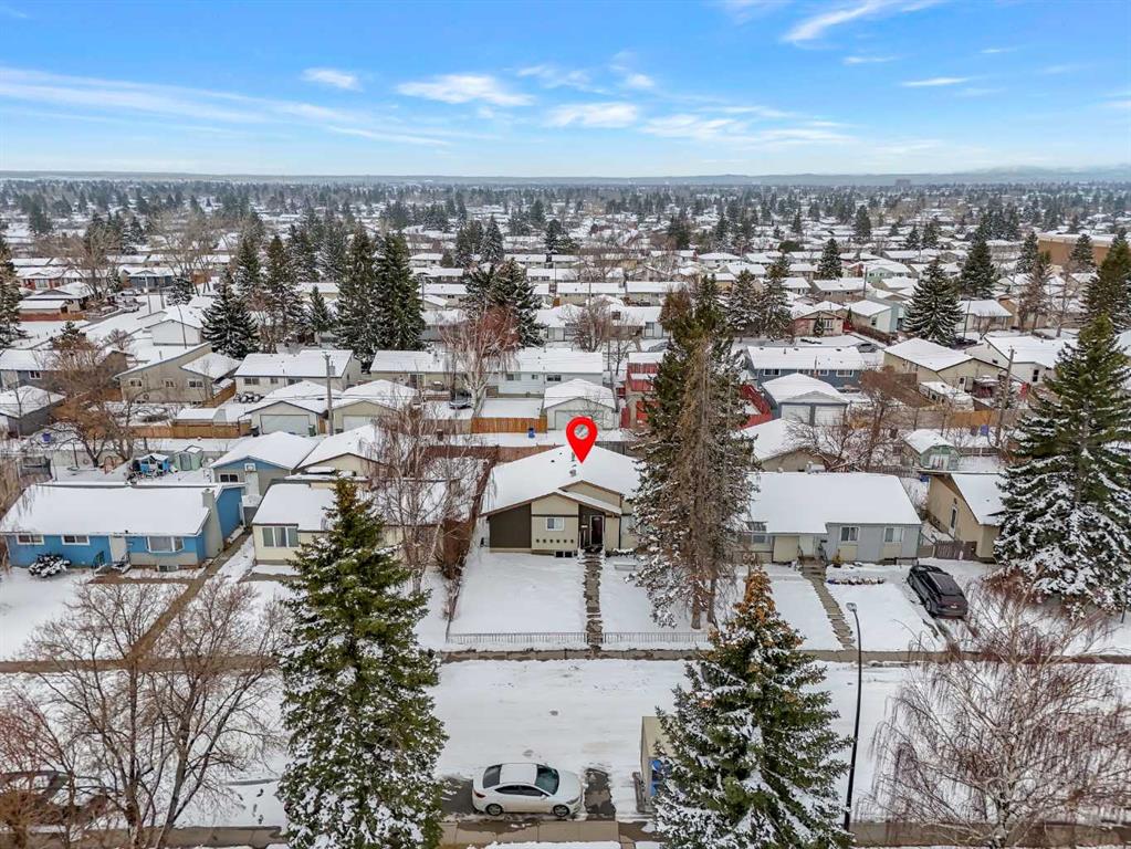 Fourth View of 990 Marcombe Drive NE, Marlborough, Calgary, Alberta, T2A 3H1
