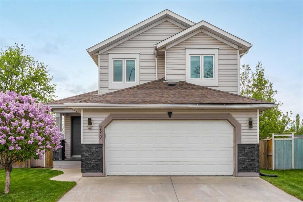 Second View of 220 Douglas Glen Bay SE, Douglasdale/Glen, Calgary, Alberta, T2Z 2M8