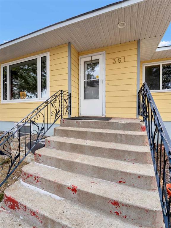 Fifth View of 361 10 Street SW, SW Hill, Medicine Hat, Alberta, t1a4r6